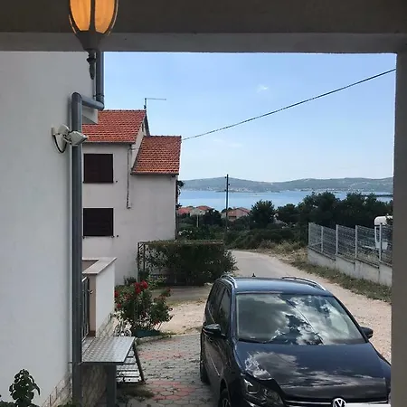 Adria Sveti Filip i Jakov